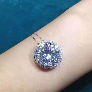 Special sale，New 10 carat D color Mosan diamond pendant necklace